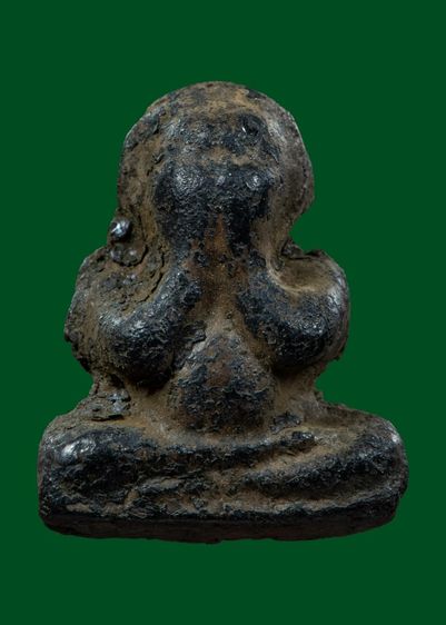 พระปิดตาหลวงปู่เอี่ยมเนื้อผงคลุกรัก