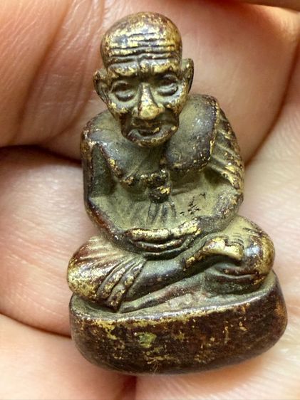 พระเก่าๆพระเหมาๆบ้านๆ พระคนแก่เก่าๆเก็บ ทิ้งใว้ก่อนจากไป 081-3330446 L.tonyabu