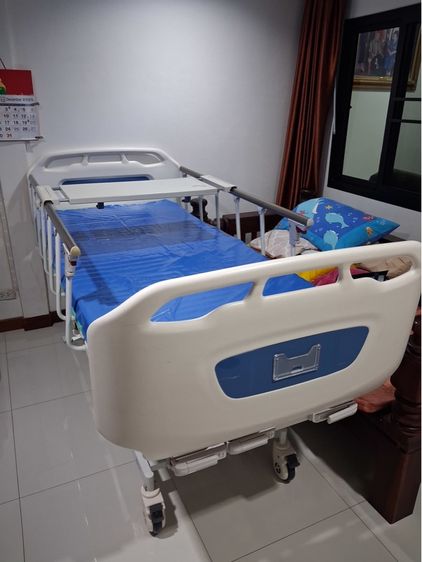 เตียงผู้ป่วยพร้อมเบาะ ปรับได้ 3 แกน Model SK-CDL 