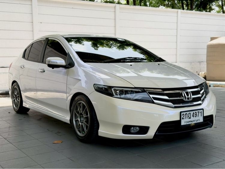 Honda City 2013 1.5 Sv i-VTEC Sedan เบนซิน ไม่ติดแก๊ส เกียร์อัตโนมัติ ขาว รูปที่ 2