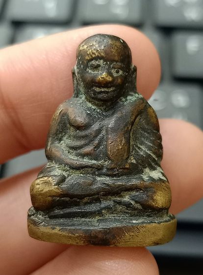 หลวงพ่อเงินพิมพ์นิยมเนื้อเก่ามาก รูปที่ 15