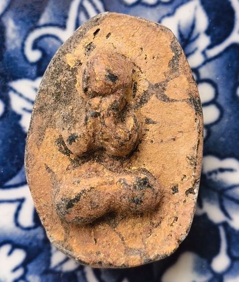 พระปิดตาเนื้อผงคลุกรักหลวงปู่ไข่ วัดเชิงเลนค่ะ รูปที่ 5