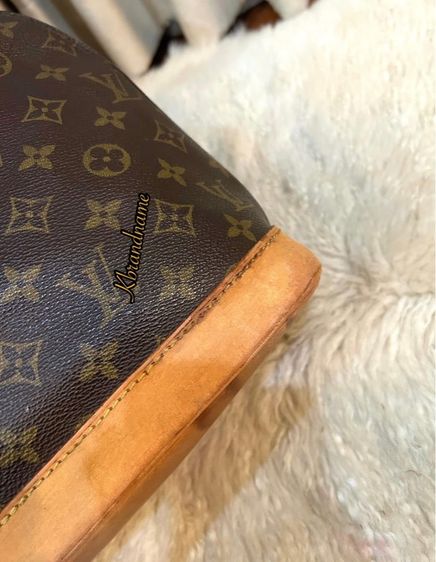 Louis Vuitton Monogram Alma Handbag  รูปที่ 10