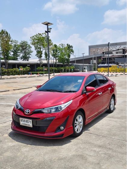 Toyota Yaris ATIV 2018 1.2 G Sedan เบนซิน ไม่ติดแก๊ส เกียร์อัตโนมัติ แดง รูปที่ 3