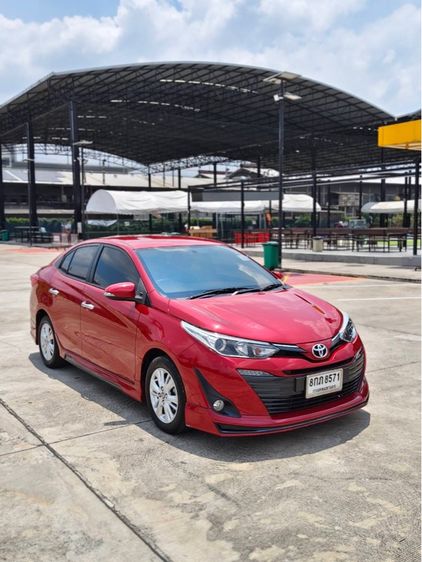 Toyota Yaris ATIV 2018 1.2 G Sedan เบนซิน ไม่ติดแก๊ส เกียร์อัตโนมัติ แดง รูปที่ 4