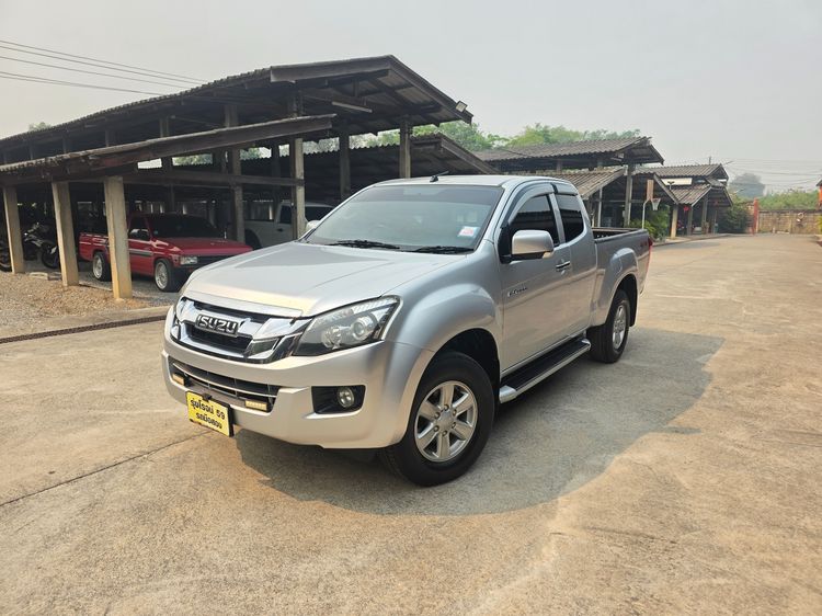 Isuzu D-MAX 2013 2.5 V-Cross Z 4WD Pickup ดีเซล ไม่ติดแก๊ส เกียร์ธรรมดา บรอนซ์เงิน รูปที่ 2