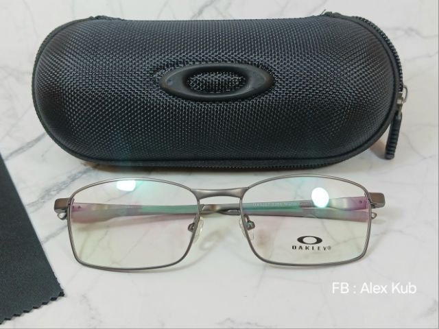 กรอบแว่นตา Oakley Titanium 