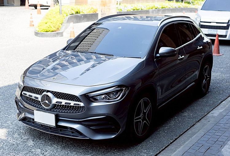 Mercedes-Benz GLA-Class 2022 GLA200 Sedan เบนซิน ไม่ติดแก๊ส เกียร์อัตโนมัติ เทา รูปที่ 2
