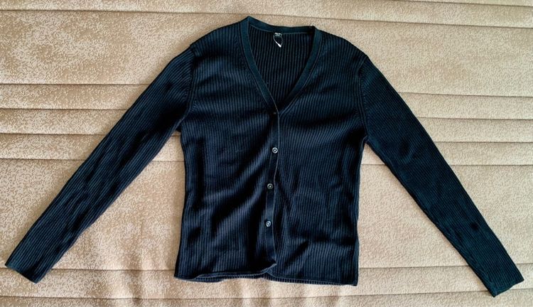 เสื้อคลุม คาริดิแกน ยูนิโคล่ ส่งฟรี รูปที่ 3