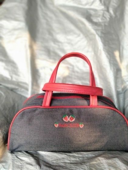 กระเป๋าถือยีนส์