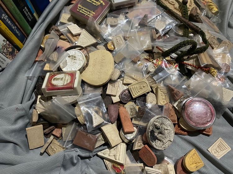 พระบ้านครับ ขายเหมา