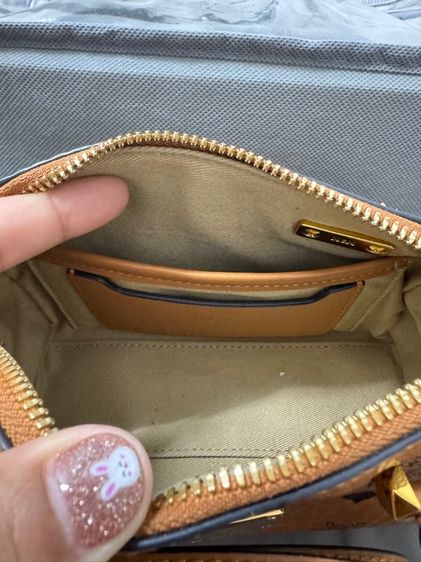 กระเป๋าสะพาย รูปที่ 4