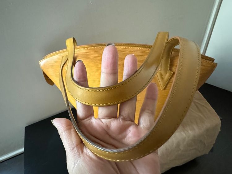 กระเป๋า Louis Vuitton Vintage Epi พัดสีเหลือง รูปที่ 8