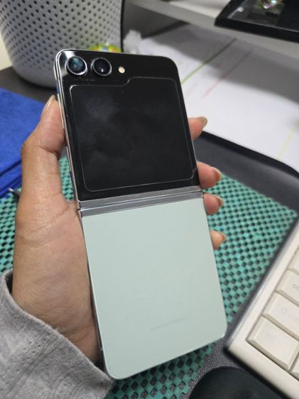 Flip5 512 GB เครื่องนอก รูปที่ 4