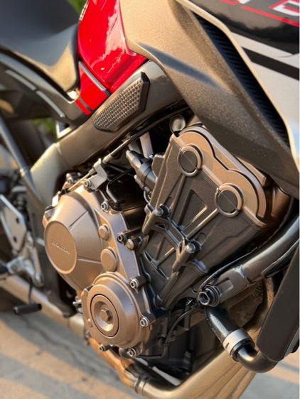 Honda cb650f รูปที่ 7