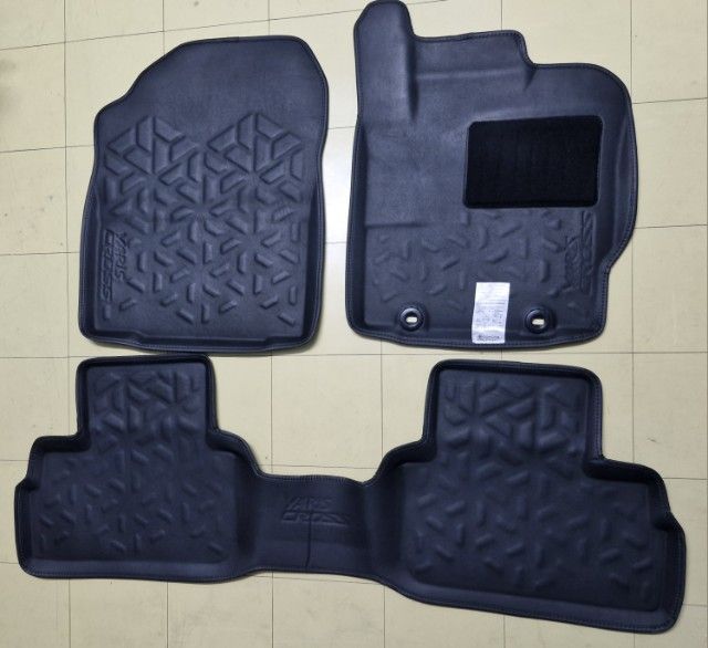 พรม Toyota Yaris Cross แท้ ศูนย์