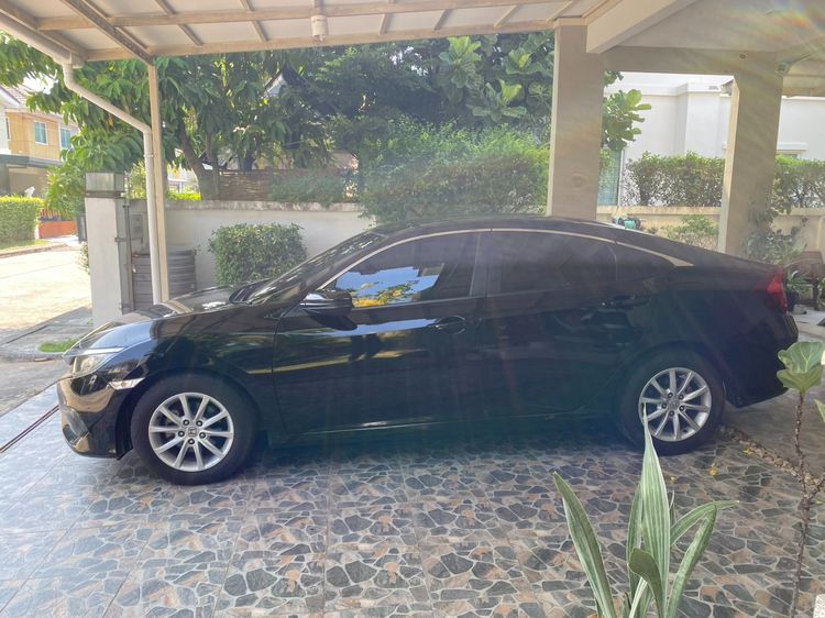 Honda Civic 2016 1.8 E i-VTEC Sedan เบนซิน ไม่ติดแก๊ส เกียร์อัตโนมัติ ดำ รูปที่ 4