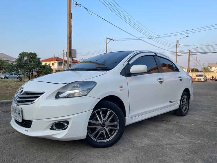 รถ Toyota Vios 1.5 Trd Sportivo สี ขาว
