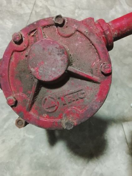 มือหมุนสูบน้ำมันจากถัง 200ลิตร 