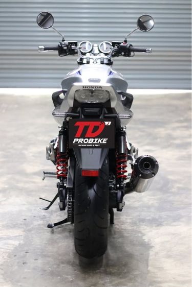 ขายHonda CB1300 ปี2024 วิ่ง300โล รูปที่ 4