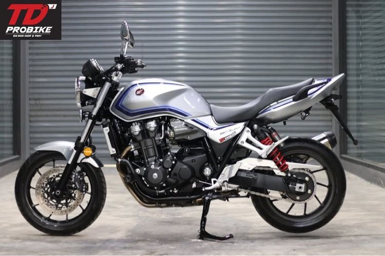 ขายHonda CB1300 ปี2024 วิ่ง300โล รูปที่ 3