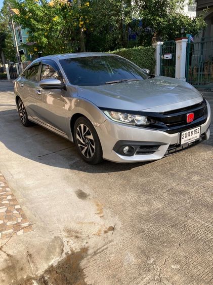 รถ Honda Civic 1.8 E i-VTEC สี ขาว