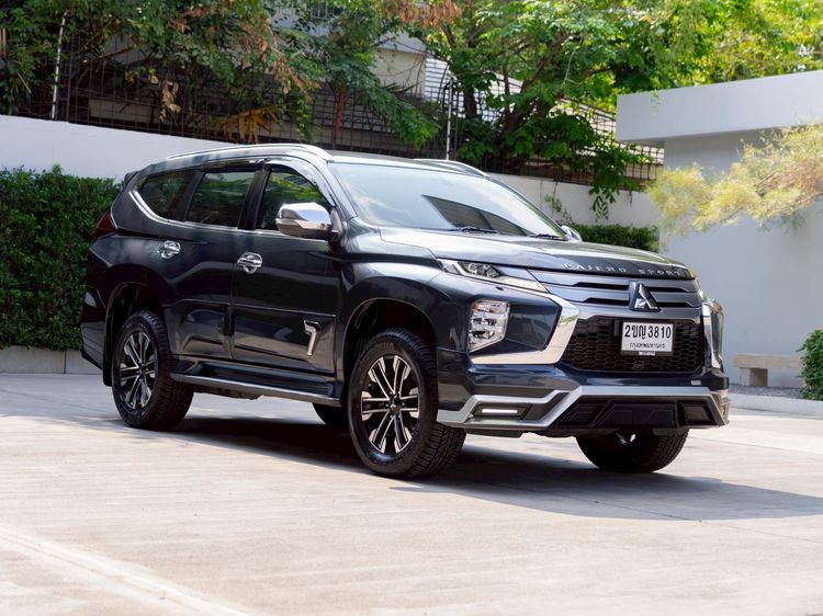 รถ Mitsubishi Pajero Sport 2.4 GT สี เทา
