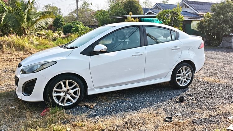 Mazda Mazda 2 2012 1.5 Elegance Spirit Sedan เบนซิน ไม่ติดแก๊ส เกียร์อัตโนมัติ ขาว รูปที่ 3
