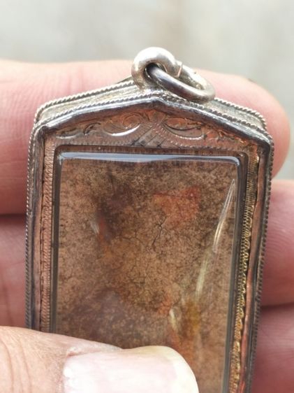 สมเด็จวัดระฆังพิมพ์เจดีย์เนื้อกระยาสารทสวยๆเก่าๆเลี่ยมเงินสวยๆ รูปที่ 9