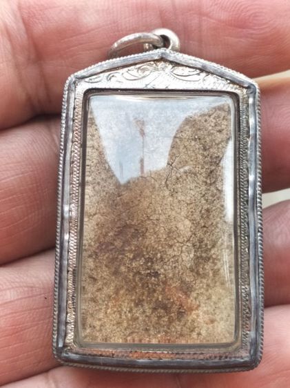 สมเด็จวัดระฆังพิมพ์เจดีย์เนื้อกระยาสารทสวยๆเก่าๆเลี่ยมเงินสวยๆ รูปที่ 13