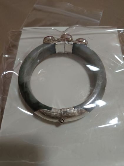 กำไลหยกหัวพลอยมือ1ขายถูกกดดุนะคะ รูปที่ 2