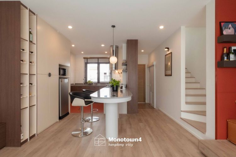 ไม่มี บ้านทาวน์โฮม 3 ชั้น หางดงเชียงใหม่ใกล้เมือง รูปที่ 2