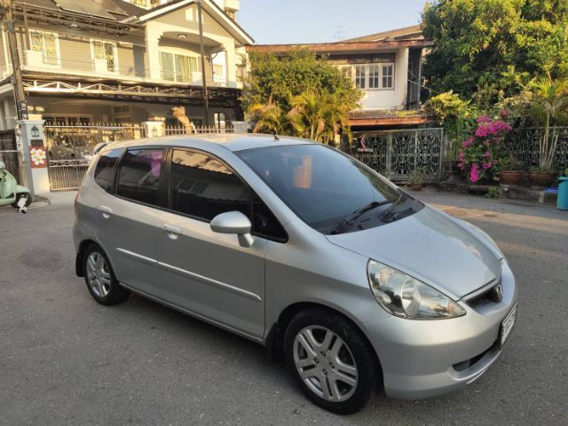 Honda Jazz 2005 1.5 E i-DSi Sedan เบนซิน ไม่ติดแก๊ส เกียร์อัตโนมัติ เทา รูปที่ 2
