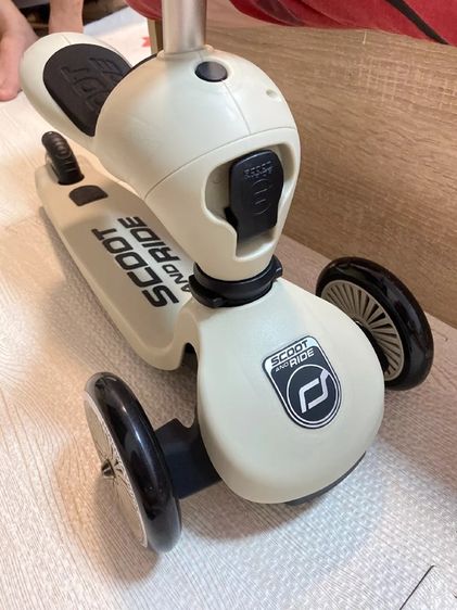 สกุตเตอร์ ขาไถ รูปที่ 4