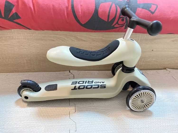 สกุตเตอร์ ขาไถ รูปที่ 2