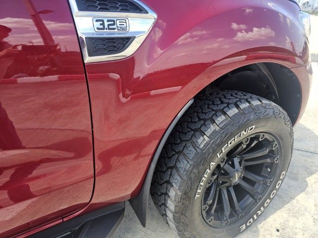 Ford Everest 2017 3.2 Titanium 4WD Utility-car ดีเซล เกียร์อัตโนมัติ แดง รูปที่ 4