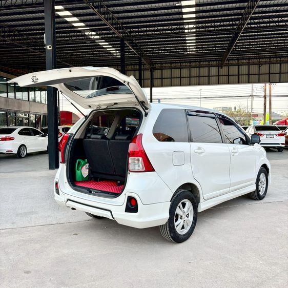 Toyota Avanza 2015 1.5 S Touring Utility-car เบนซิน ไม่ติดแก๊ส เกียร์อัตโนมัติ ขาว รูปที่ 3
