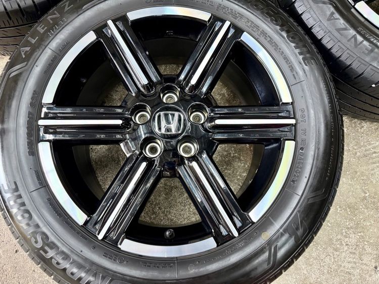 ล้อแม็ก HONDA HRV ขอบ 17”  ยาง BRIDGESTONE 215-60R17 ปี 23 พร้อมใช้งาน รูปที่ 4