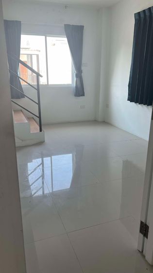 ขายอาคารพาณิชย์17.5ตรว. ทำเลทอง ใกล้บางแสน 3.85 ล้านบาท รูปที่ 4