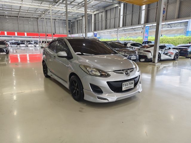Mazda Mazda 2 2012 1.5 Elegance Groove Sedan เบนซิน ไม่ติดแก๊ส เกียร์อัตโนมัติ บรอนซ์เงิน รูปที่ 3