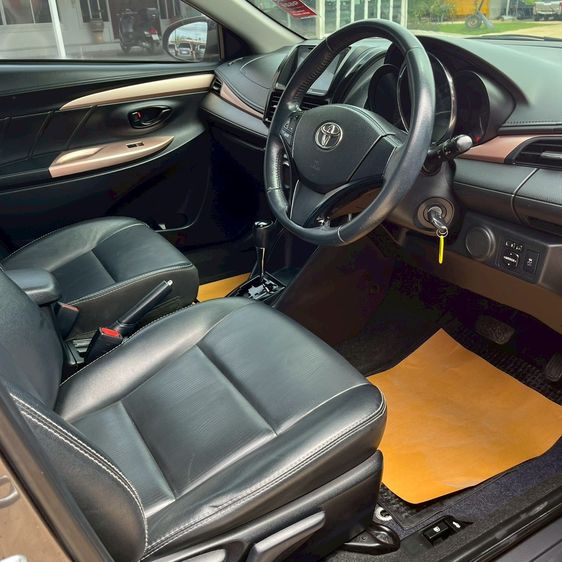 Toyota Vios 2020 1.5 Mid Sedan เบนซิน ไม่ติดแก๊ส เกียร์อัตโนมัติ เทา รูปที่ 3