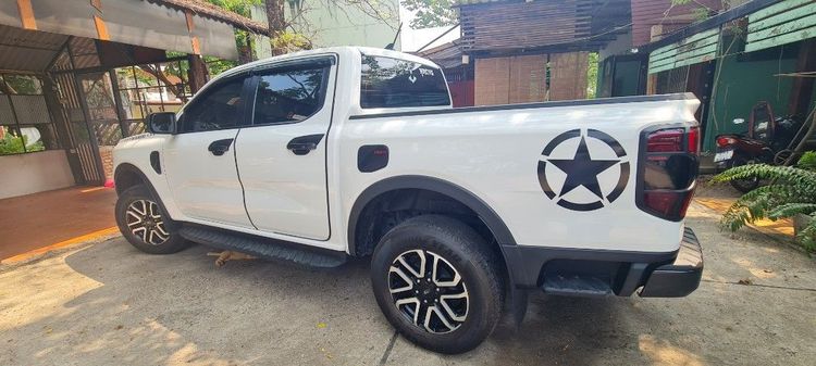 รถ Ford Ranger 2.0 Hi-Rider Sport สี ขาว