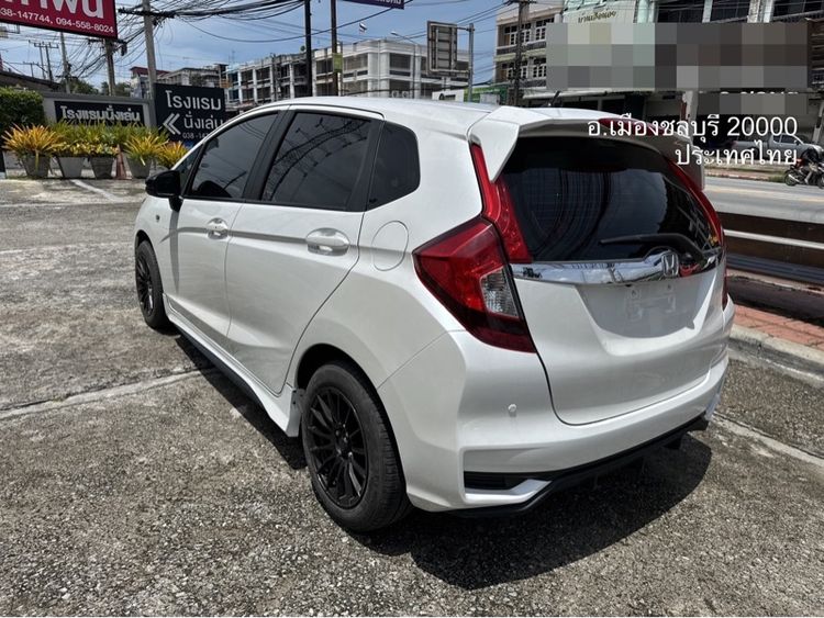 Honda Jazz 2016 1.5 V Plus i-VTEC Sedan เบนซิน ไม่ติดแก๊ส เกียร์อัตโนมัติ ขาว รูปที่ 3