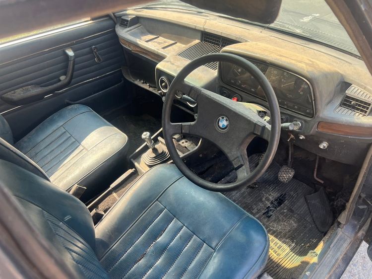 BMW Series 5 1980 520 Sedan เบนซิน เกียร์ธรรมดา น้ำเงิน รูปที่ 3