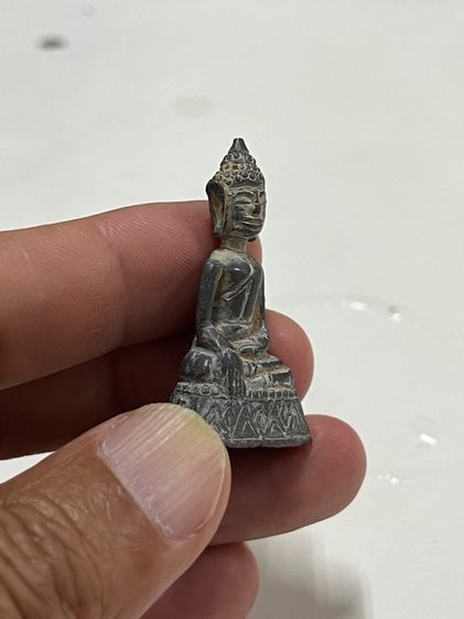 พระเนื้อตะกั่วหนัก ไม่ทราบยุคครับ รูปที่ 2