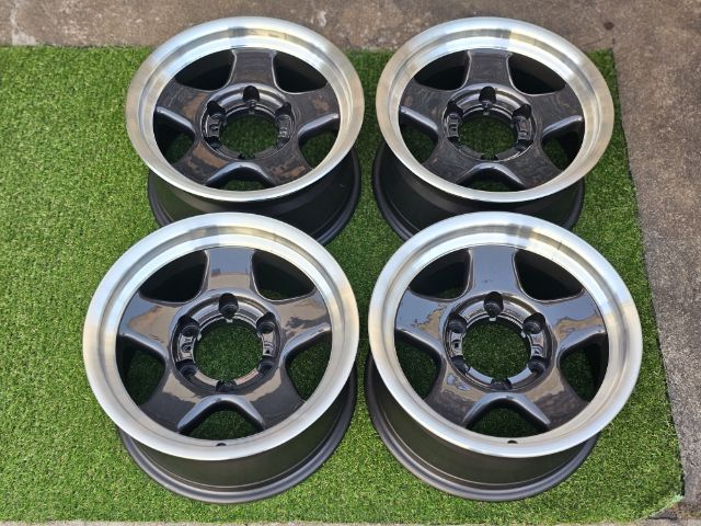 Big Bull
ขอบ 15 กว้าง 8 ET5
6รู139.7 pcd. รูปที่ 3