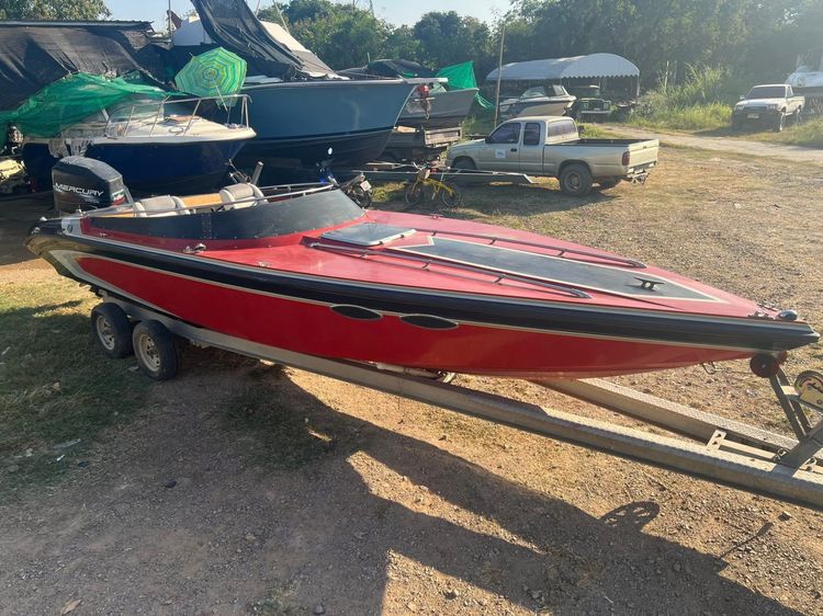 ขาย เรือนอก  hi performance   26 ฟุต เรือความเร็วสูง ทรงสวยมากๆ   มี ห้องนอน แถมเครื่อง mercury 250 รูปที่ 2