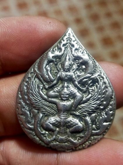 นารายณ์ทรงครุฑ หลวงพ่อวราห์โพธิ์ทอง เนื้อเงินรุ่นรับทรัพย์พระแท้ราคาถูกมาก รูปที่ 4