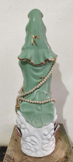 เจ้าแม่กวนอิมกระเบื้องเป็นมงคล รูปที่ 2