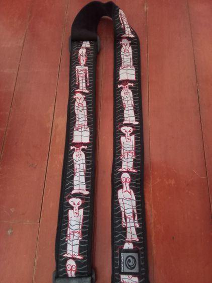สายสะพาย สายคล้องกีต้าร์ ลายสุดเท่ห์